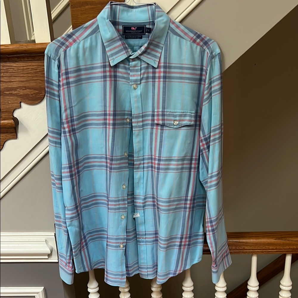 Vineyard Vines Blue and Red Casual Button Down Shirt